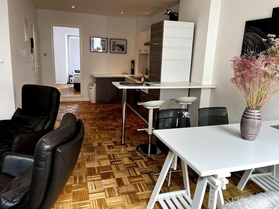 Exklusive Wohnung Mitten Im Schoensten Viertel BRE Esterno foto